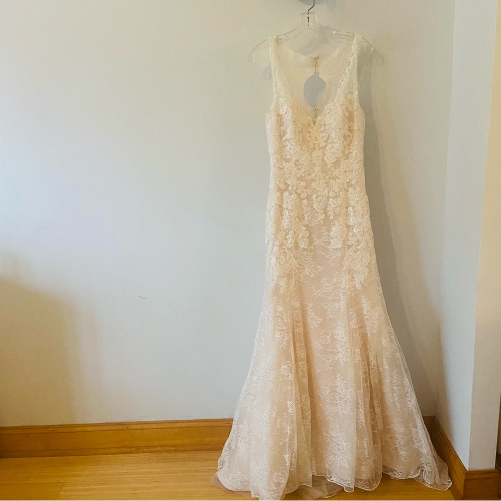 Jasmin Sz 12 Trumpet Lace Double Keyhole Back Ivory/Rose Dress w Train